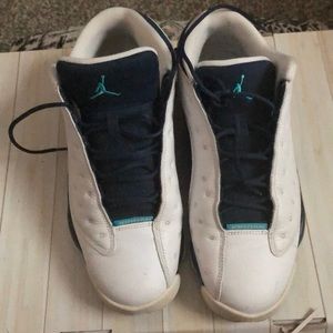 Jordan’s Retros 13 Low (hornets)